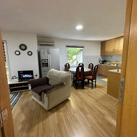 Apartmán Riverstone Retreat *