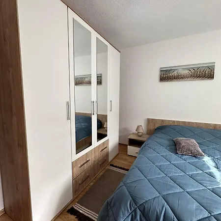 Riverstone Retreat * 亚伊采