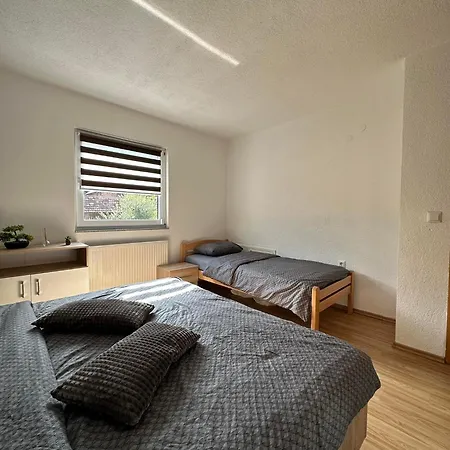 Riverstone Retreat 亚伊采