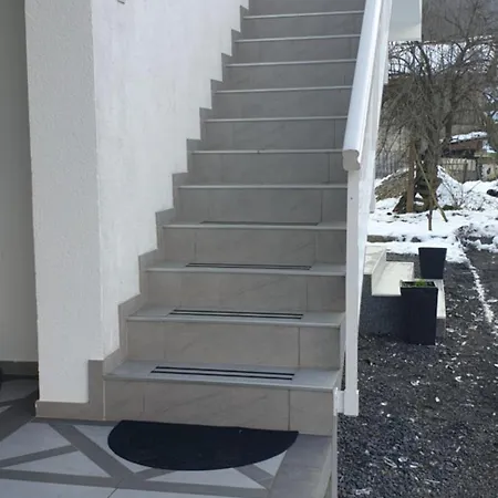 Smjestaj Kamenice - *
