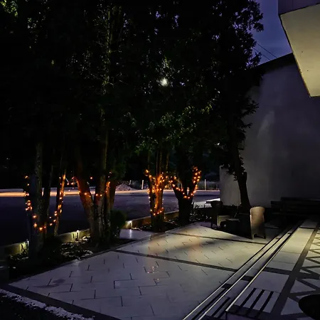 Riverstone Retreat 公寓