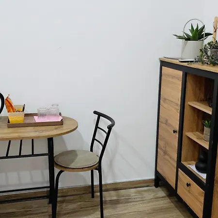 Riverstone Retreat * 亚伊采