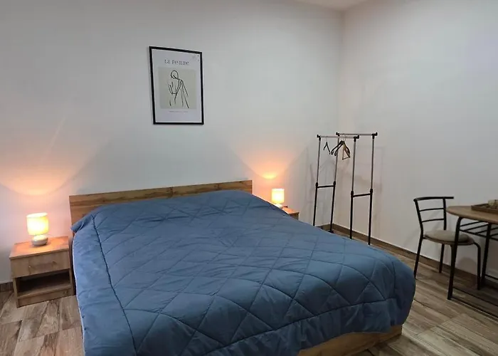 Apartment Riverstone Retreat