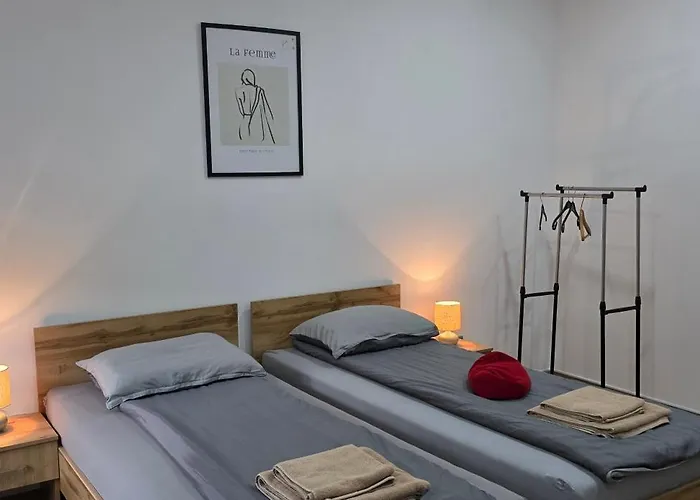 Riverstone Retreat *